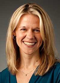 portrait of Lindy Fenlason